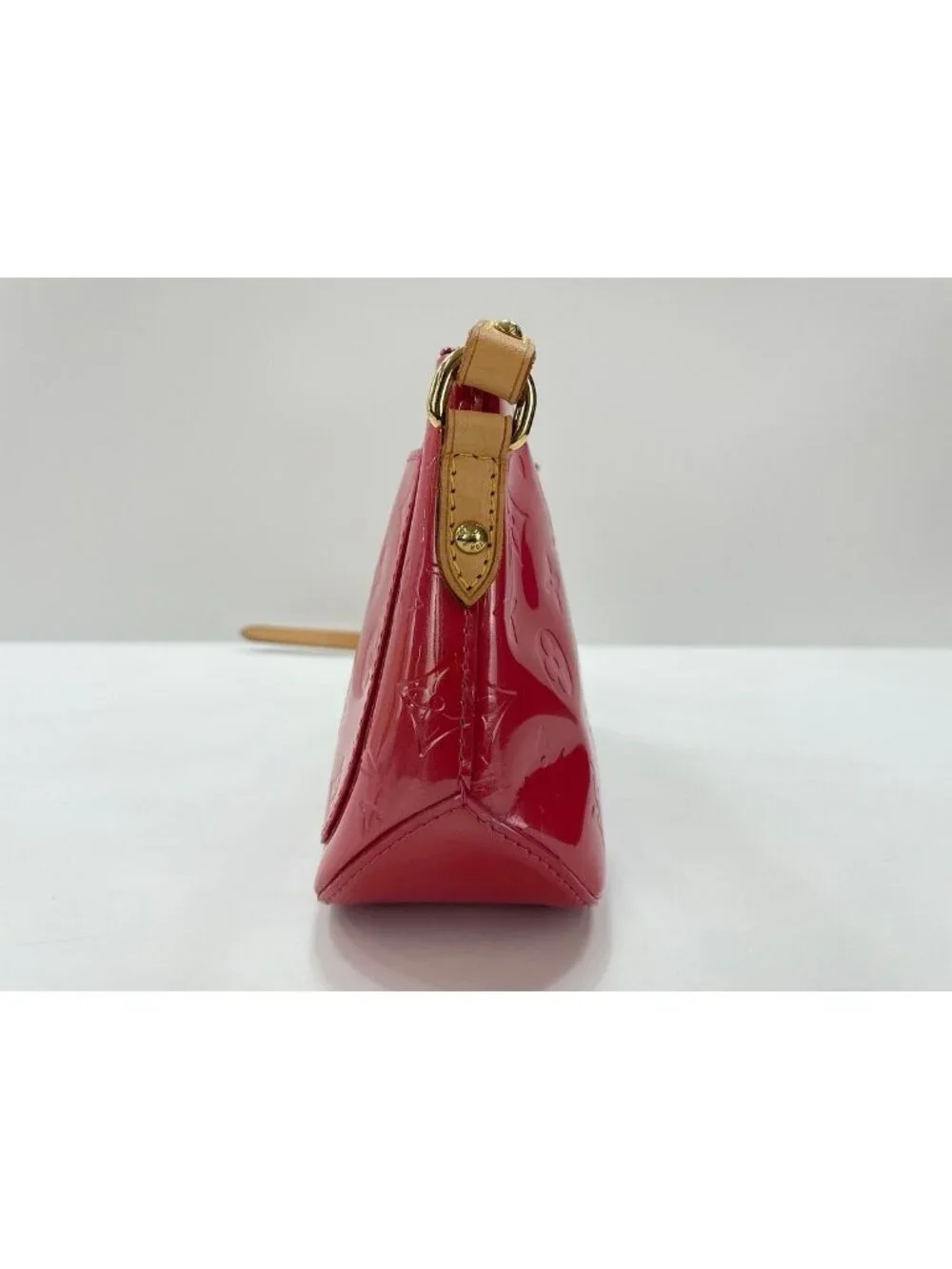 Louis Vuitton Shoulder Bag Vernis Minna Street